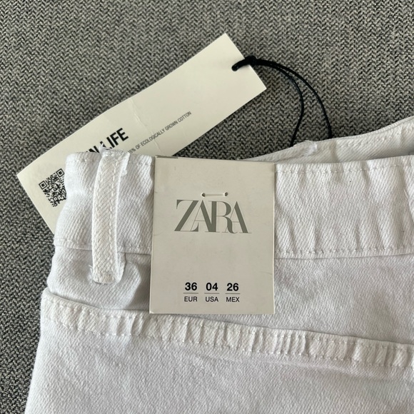 Zara denim shorts in white US 4 / 26 (Brand new) - Picture 4 of 4